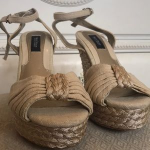 White House Black Market Wedges